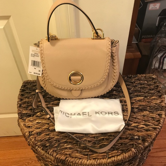 MICHAEL Michael Kors Handbags - NWT Michael Kors Isadore Medium Crossbody Leather